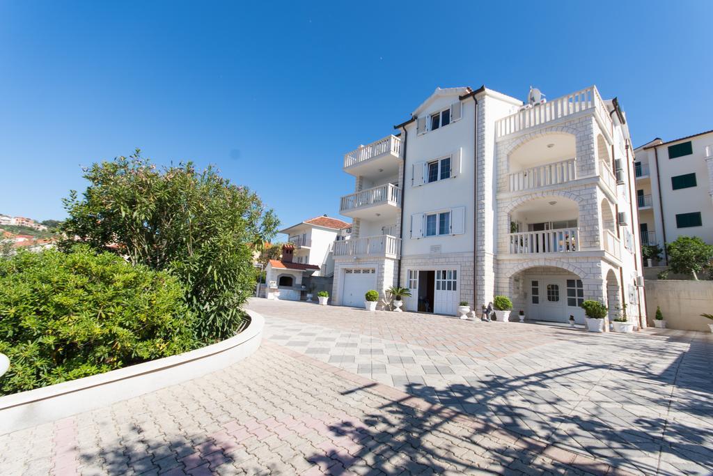 Villa Snjezana Trogir Exterior photo